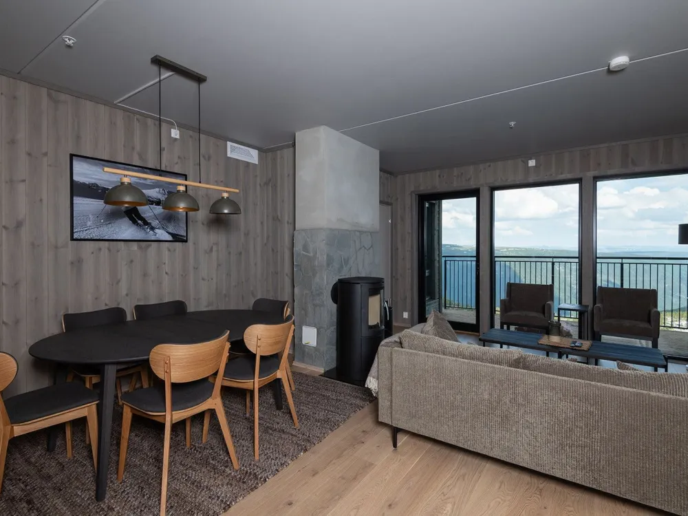 Gausta Residence 302