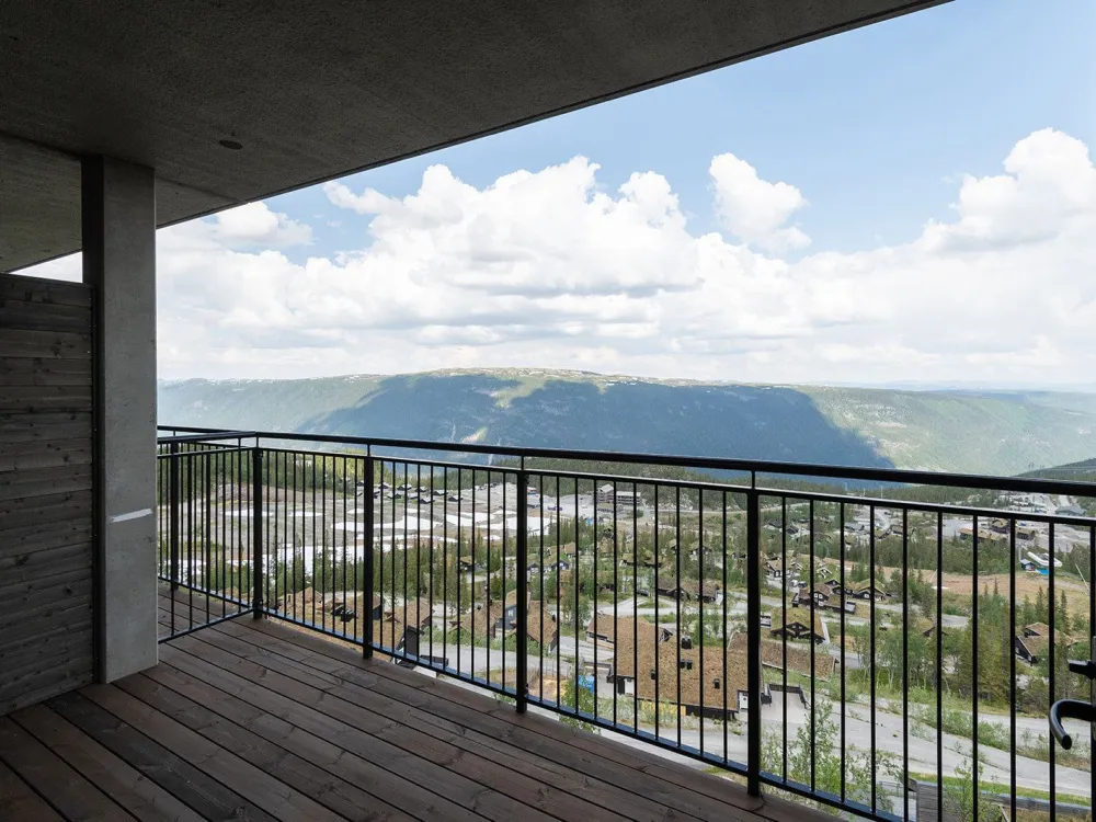 Gausta Residence 305